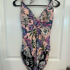 NWOT Vera Bradley reversible Pink and black Floral One Piece Swimsuit